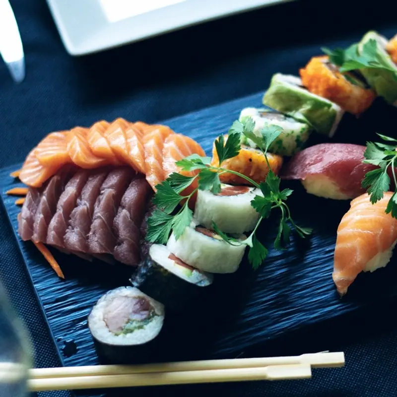 Ocean Bloom Sushi Set